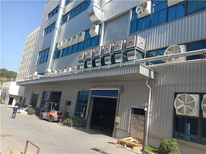 負(fù)壓風(fēng)機(jī)搭配環(huán)保空調(diào)案例